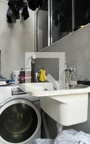 Casa à venda com 300m², 8 quartos e 3 vagas Casa à venda com 300m², 8 quartos e 3 vagasCasa 5 Área de Serviço