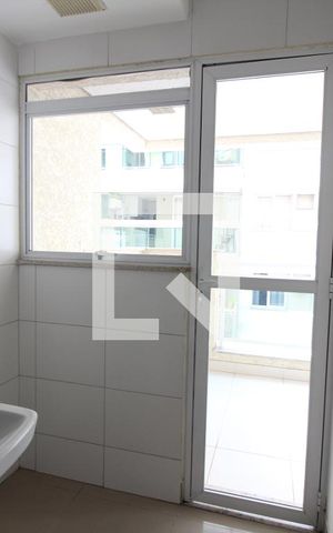 Apartamento à venda com 94m², 3 quartos e 1 vagaÁrea de Serviço
