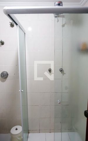 Apartamento à venda com 138m², 4 quartos e 2 vagas Apartamento à venda com 138m², 4 quartos e 2 vagasBanheiro