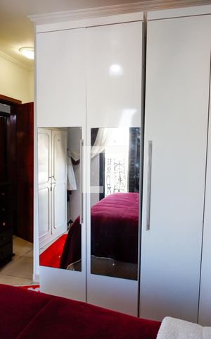 Apartamento à venda com 138m², 4 quartos e 2 vagas Apartamento à venda com 138m², 4 quartos e 2 vagasQuarto 3 - Suíte
