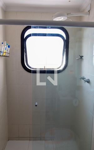 Apartamento à venda com 138m², 4 quartos e 2 vagas Apartamento à venda com 138m², 4 quartos e 2 vagasBanheiro da Suíte 3