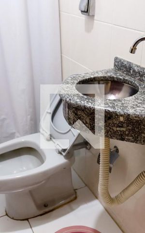 Apartamento à venda com 138m², 4 quartos e 2 vagas Apartamento à venda com 138m², 4 quartos e 2 vagasBanheiro 2