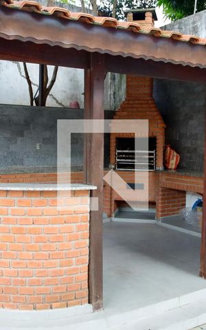 Apartamento à venda com 138m², 4 quartos e 2 vagas Apartamento à venda com 138m², 4 quartos e 2 vagasÁrea comum - Churrasqueira
