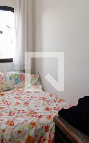 Apartamento à venda com 138m², 4 quartos e 2 vagas Apartamento à venda com 138m², 4 quartos e 2 vagasQuarto 1