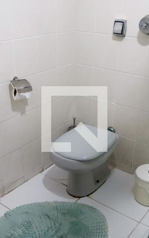 Apartamento à venda com 138m², 4 quartos e 2 vagas Apartamento à venda com 138m², 4 quartos e 2 vagasBanheiro