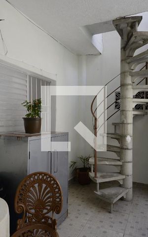Casa à venda com 250m², 3 quartos e 1 vagaÁrea de Serviço