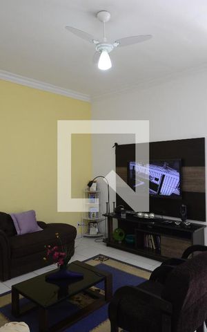 Casa à venda com 250m², 3 quartos e 1 vagaSala