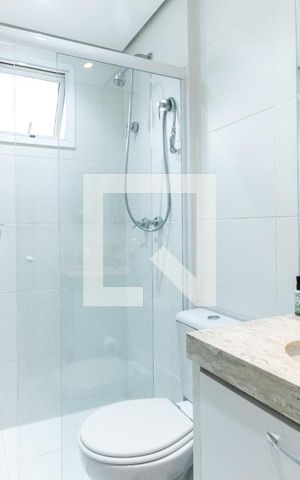 Apartamento à venda com 85m², 3 quartos e 2 vagas Apartamento à venda com 85m², 3 quartos e 2 vagasBanheiro Social