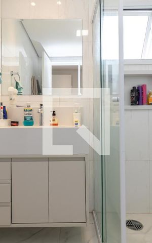 Apartamento à venda com 44m², 1 quarto e 2 vagasBanheiro da Suíte