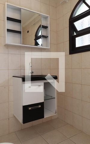 Casa à venda com 246m², 3 quartos e 3 vagasBanheiro