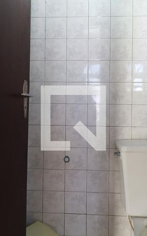 Casa à venda com 246m², 3 quartos e 3 vagasBanheiro de serviço