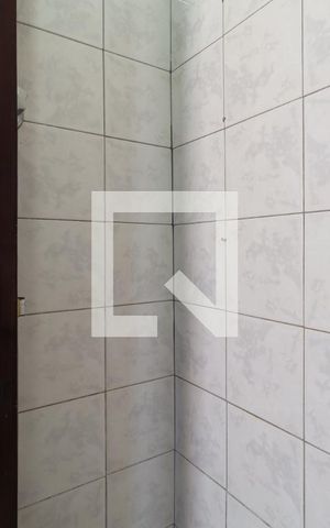 Casa à venda com 246m², 3 quartos e 3 vagasBanheiro de serviço
