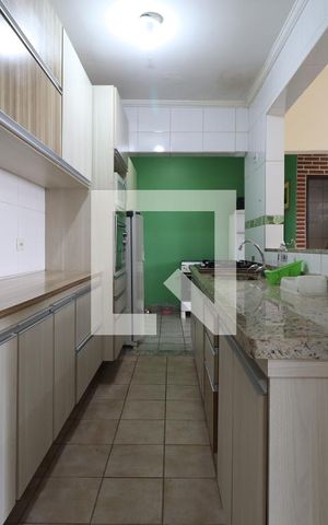 Casa à venda com 246m², 3 quartos e 3 vagasCozinha