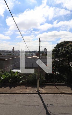 Casa à venda com 246m², 3 quartos e 3 vagasvista