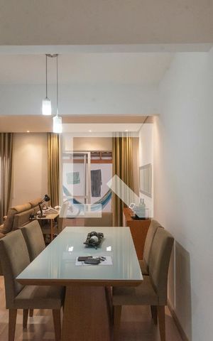 Casa de condomínio à venda com 90m², 3 quartos e 3 vagas Casa de condomínio à venda com 90m², 3 quartos e 3 vagasSala