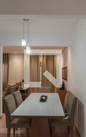 Casa de condomínio à venda com 90m², 3 quartos e 3 vagas Casa de condomínio à venda com 90m², 3 quartos e 3 vagasSala