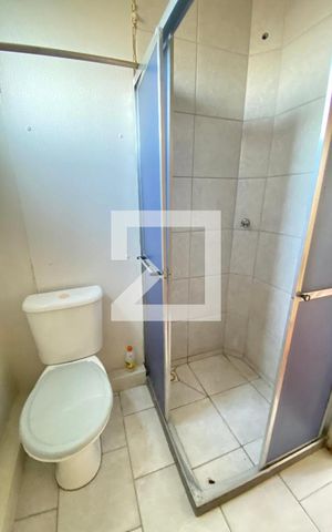 Apartamento para alugar com 32m², 2 quartos e 1 vaga Apartamento para alugar com 32m², 2 quartos e 1 vagaBanheiro