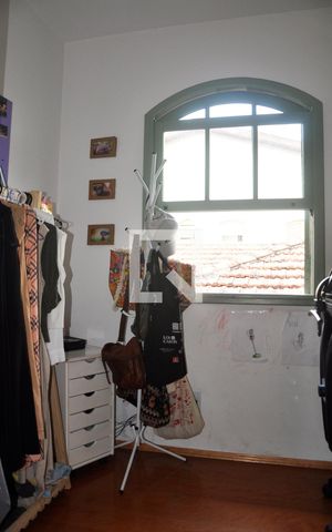 Casa à venda com 175m², 5 quartos e 2 vagas Casa à venda com 175m², 5 quartos e 2 vagasQuarto 03