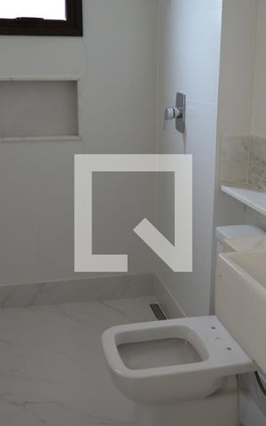 Apartamento à venda com 179m², 5 quartos e 4 vagasBanheiro da Suite 2