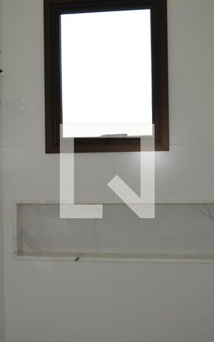 Apartamento à venda com 179m², 5 quartos e 4 vagasBanheiro da Suite 3 e 4