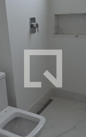 Apartamento à venda com 179m², 5 quartos e 4 vagasBanheiro da Suite 3 e 4