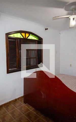 Casa à venda com 350m², 3 quartos e 2 vagas Casa à venda com 350m², 3 quartos e 2 vagasQuarto 3