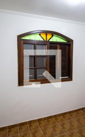 Casa à venda com 350m², 3 quartos e 2 vagas Casa à venda com 350m², 3 quartos e 2 vagasQuarto 1