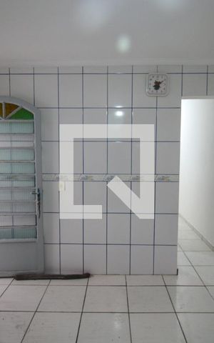 Casa à venda com 350m², 3 quartos e 2 vagas Casa à venda com 350m², 3 quartos e 2 vagasCozinha
