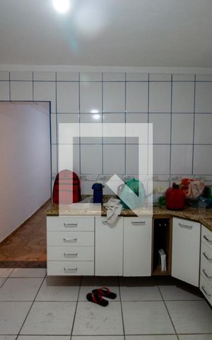 Casa à venda com 350m², 3 quartos e 2 vagas Casa à venda com 350m², 3 quartos e 2 vagasCozinha