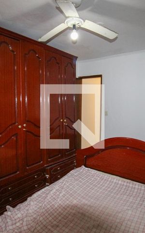 Casa à venda com 350m², 3 quartos e 2 vagas Casa à venda com 350m², 3 quartos e 2 vagasQuarto 3