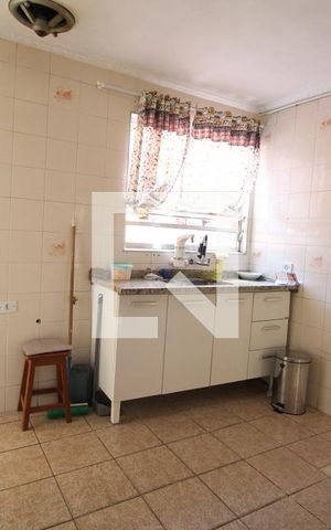 Casa à venda com 80m², 1 quarto e 1 vaga Casa à venda com 80m², 1 quarto e 1 vagaCozinha