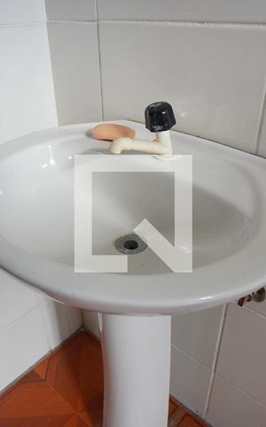 Apartamento à venda com 48m², 1 quarto e sem vagaBanheiro Corredor