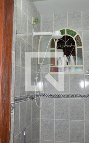 Casa de condomínio à venda com 82m², 3 quartos e 1 vagaBanheiro 2