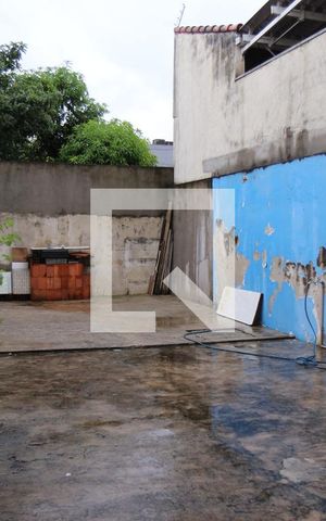 Casa à venda com 275m², 3 quartos e 8 vagasQuintal