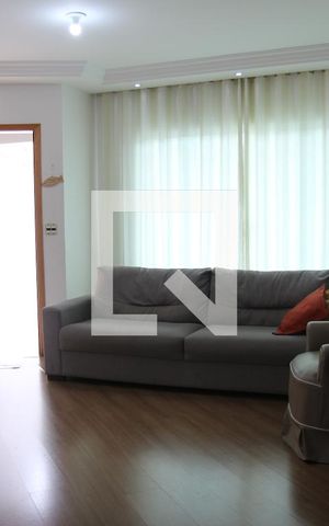 Casa à venda com 275m², 3 quartos e 8 vagasSala