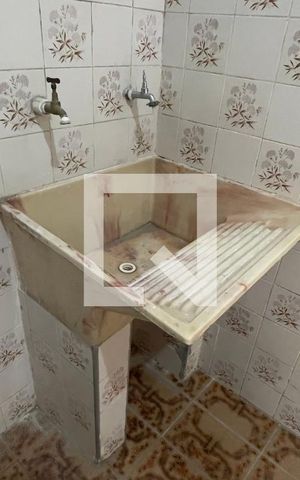 Casa para alugar com 65m², 2 quartos e sem vaga Casa para alugar com 65m², 2 quartos e sem vagaÁrea de Serviço