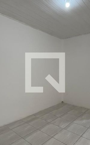 Casa para alugar com 65m², 2 quartos e sem vaga Casa para alugar com 65m², 2 quartos e sem vagaSala