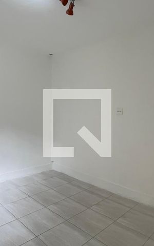 Casa para alugar com 65m², 2 quartos e sem vaga Casa para alugar com 65m², 2 quartos e sem vagaQuarto 1