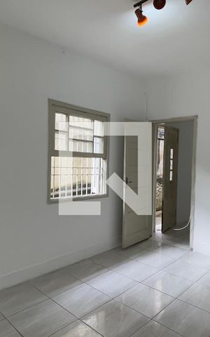 Casa para alugar com 65m², 2 quartos e sem vaga Casa para alugar com 65m², 2 quartos e sem vagaQuarto 1