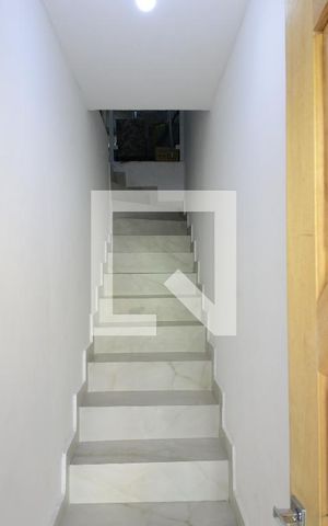 Casa à venda com 80m², 2 quartos e sem vagaEscada