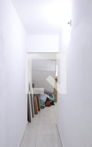 Casa à venda com 80m², 2 quartos e sem vagaCorredor 