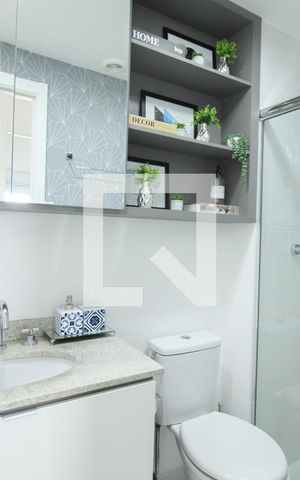 Apartamento à venda com 75m², 2 quartos e 1 vaga Apartamento à venda com 75m², 2 quartos e 1 vagaBanheiro