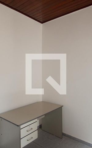 Casa para alugar com 220m², 3 quartos e 2 vagas Casa para alugar com 220m², 3 quartos e 2 vagasQuarto 2