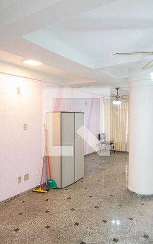 Casa para alugar com 220m², 3 quartos e 2 vagas Casa para alugar com 220m², 3 quartos e 2 vagasSala