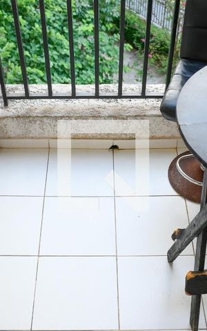 Apartamento à venda com 50m², 2 quartos e 1 vaga Apartamento à venda com 50m², 2 quartos e 1 vagaVaranda
