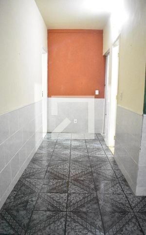 Casa para alugar com 50m², 1 quarto e 1 vagaCorredor