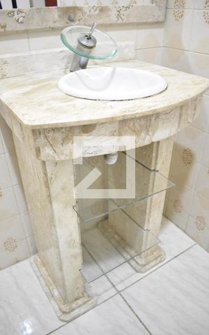 Casa para alugar com 50m², 1 quarto e 1 vagaBanheiro