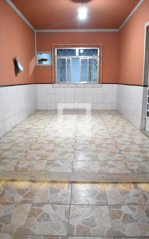 Casa para alugar com 50m², 1 quarto e 1 vagaGaragem