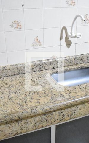 Casa para alugar com 50m², 1 quarto e 1 vagaPia