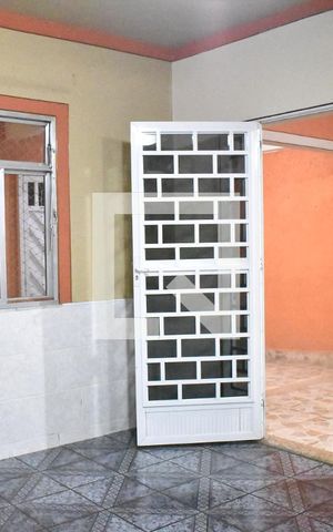 Casa para alugar com 50m², 1 quarto e 1 vagaSala